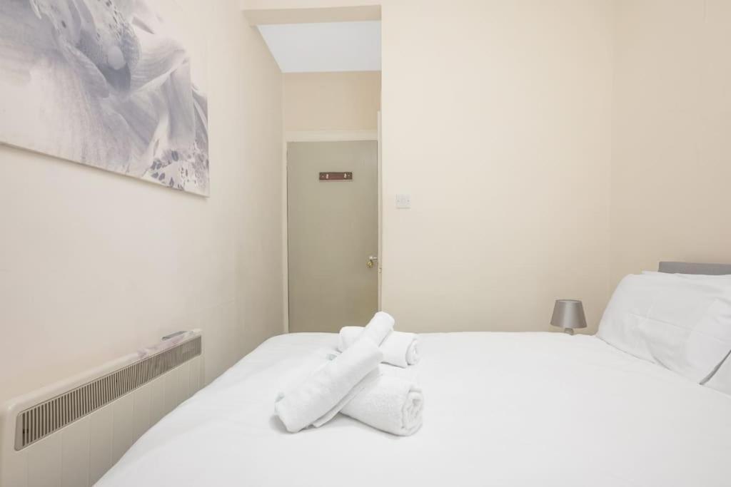 Two Bedroom Apartment-Central Edinburgh-Old Town-Licensed Extérieur photo
