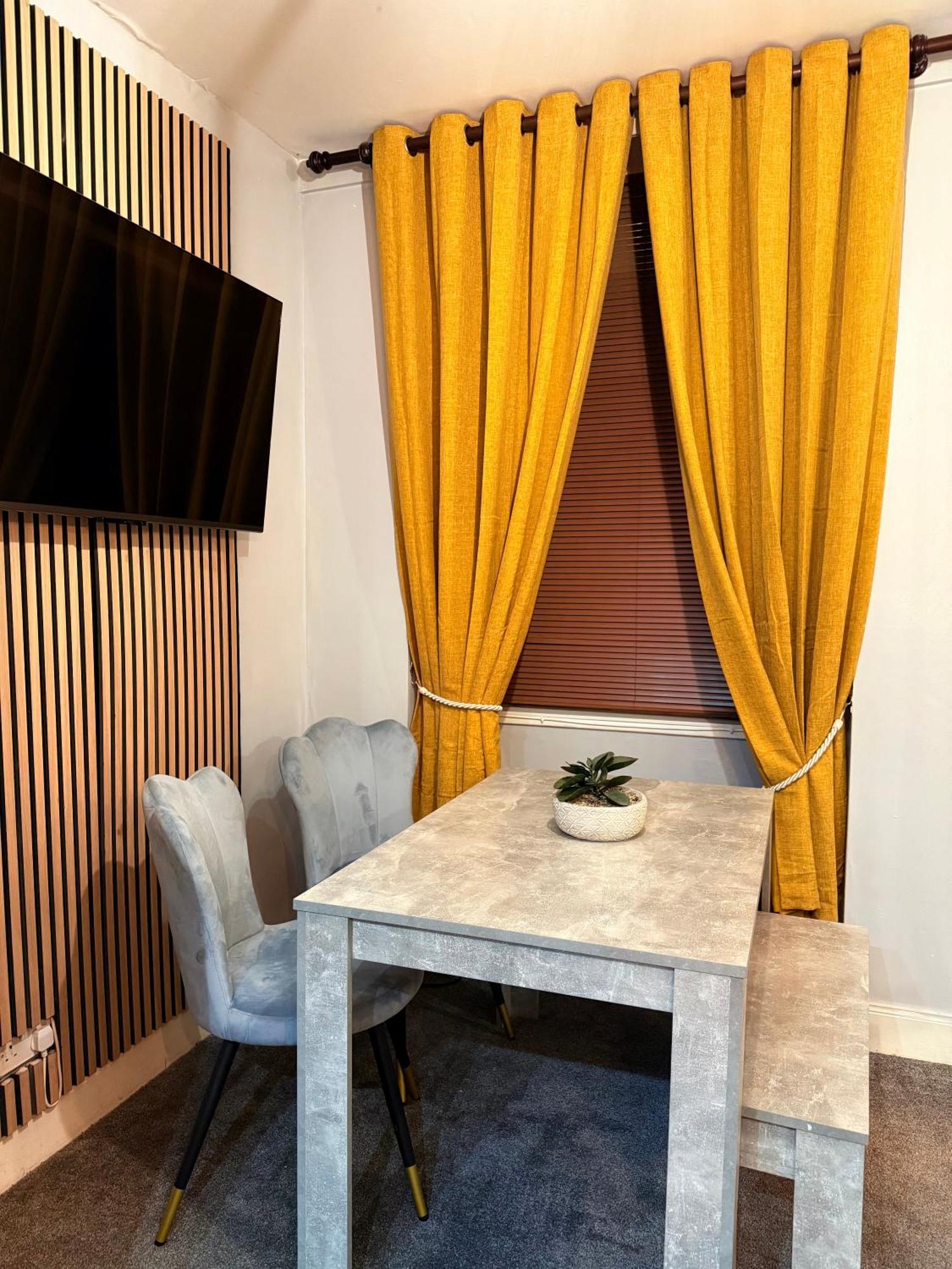 Two Bedroom Apartment-Central Edinburgh-Old Town-Licensed Extérieur photo